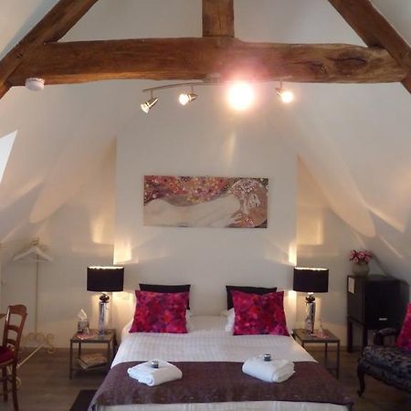 Maison D'Hotes Les Belles De Mai Pontorson Szoba fotó