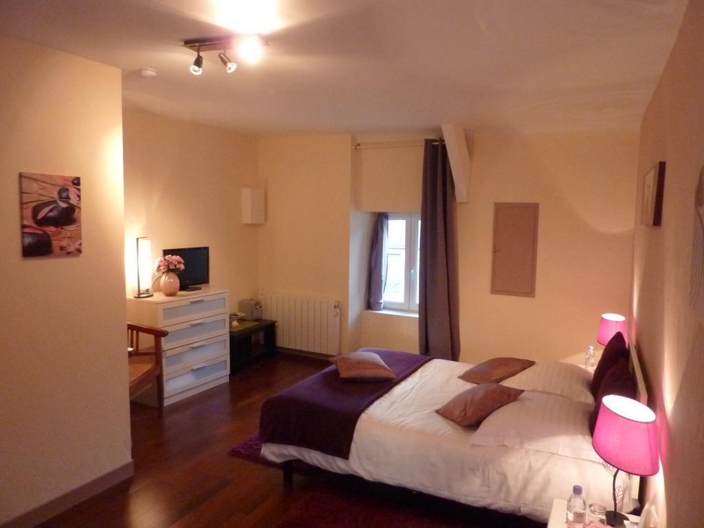 Maison D'Hotes Les Belles De Mai Pontorson Szoba fotó