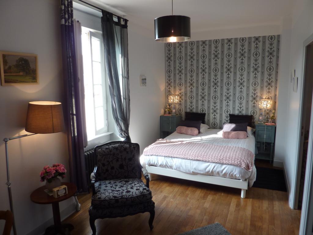 Maison D'Hotes Les Belles De Mai Pontorson Szoba fotó