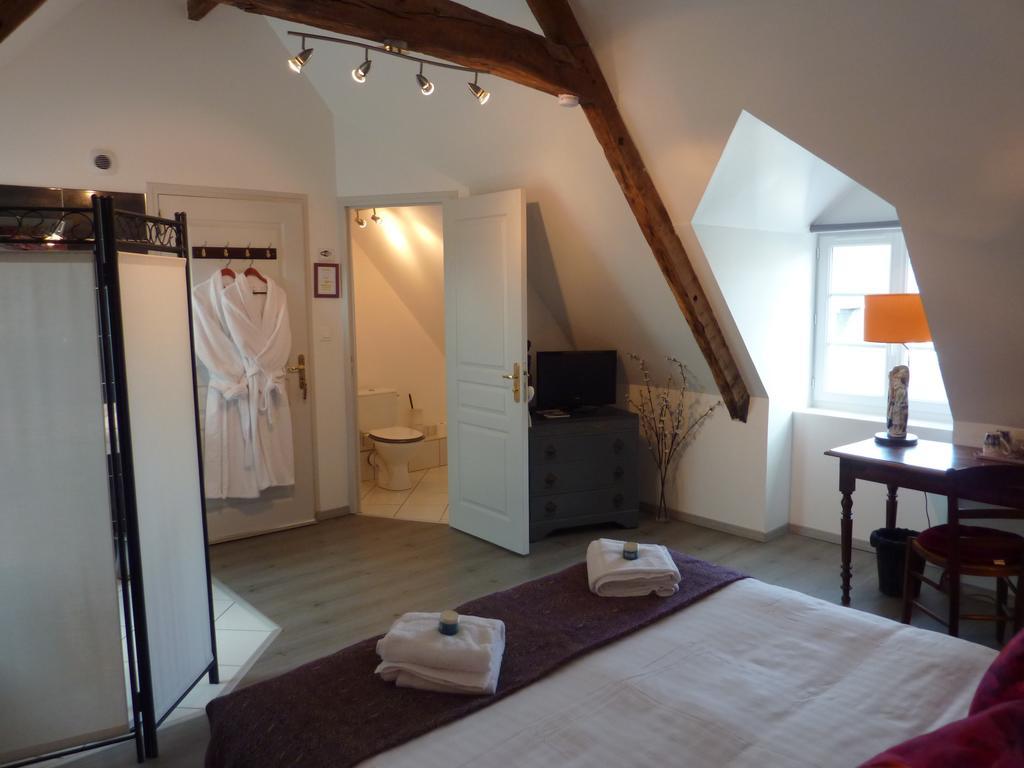 Maison D'Hotes Les Belles De Mai Pontorson Szoba fotó